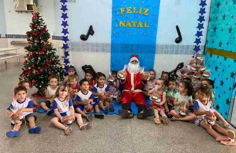 Prefeitura de Ibaté inicia distribuição de panetones para alunos da rede municipal de ensino