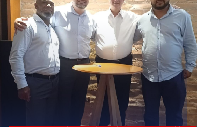 Ronaldo Venturi e Ivan Lins deixam o PSB e se filiam no PSD
