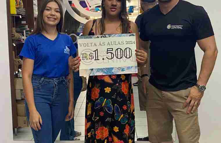 Livraria e Papelaria Central entrega prêmios do sorteio aos ganhadores da promoção deste ano