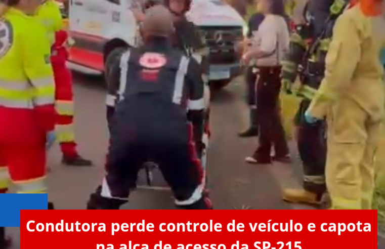Condutora perde controle de veículo e capota na alça de acesso da SP-215
