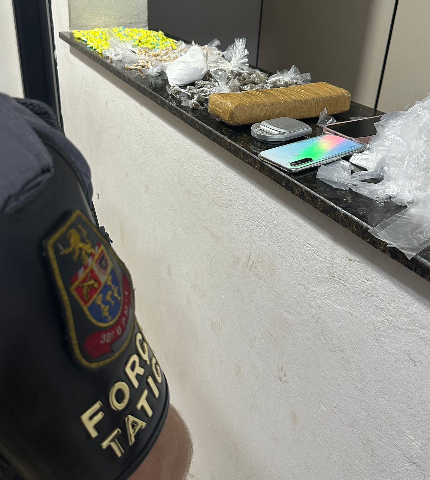 Polícia Militar prende indivíduo por tráfico de drogas no Cidade Aracy
