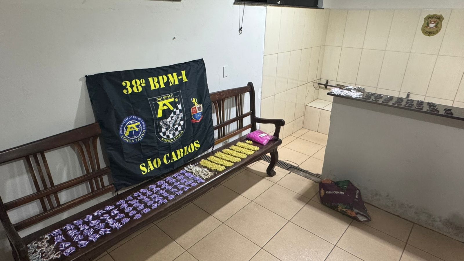 Polícia Militar prende homem por tráfico de drogas em São Carlos