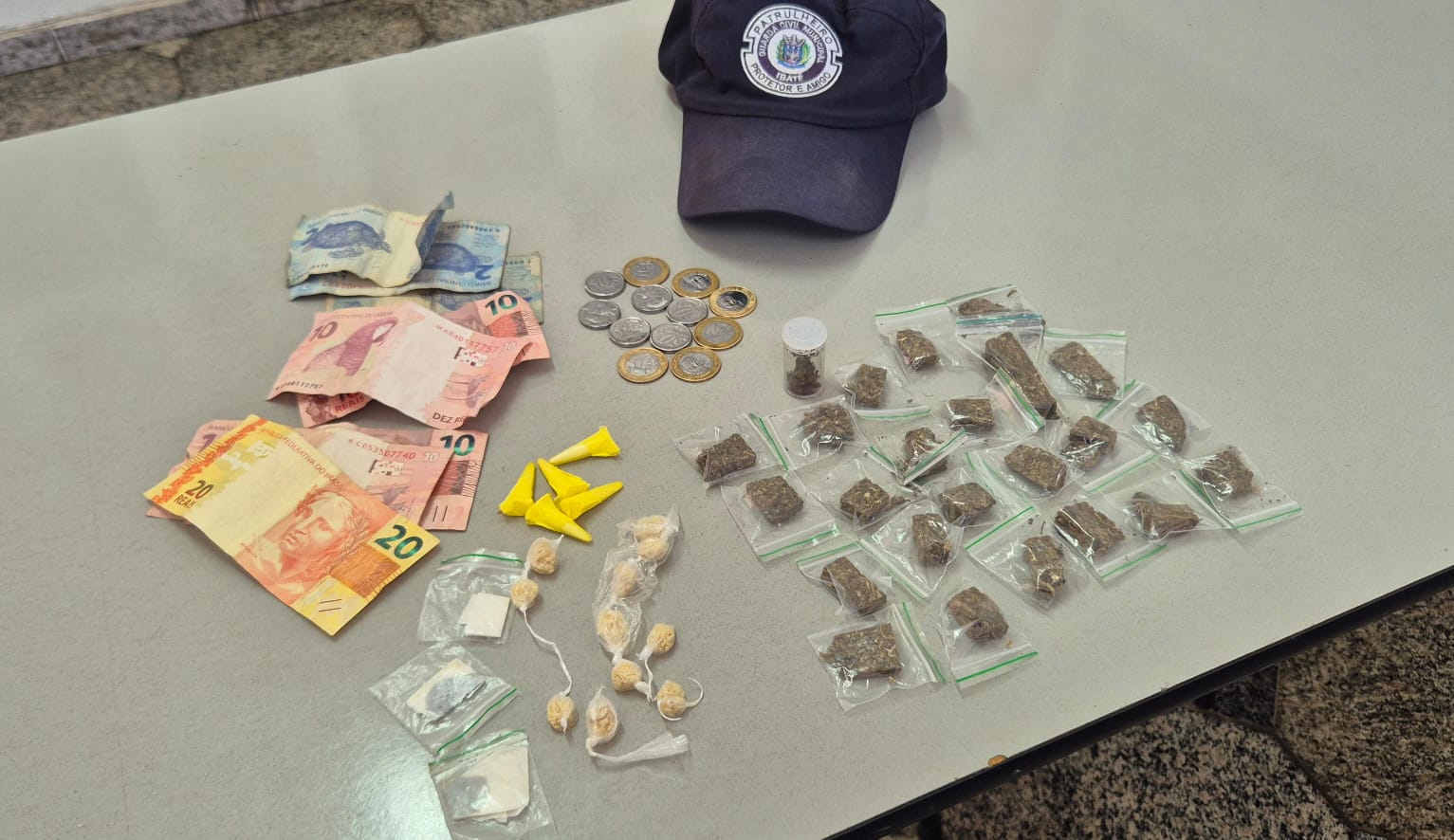 Guarda Civil Municipal apreende drogas no Jardim Cruzado, em Ibaté