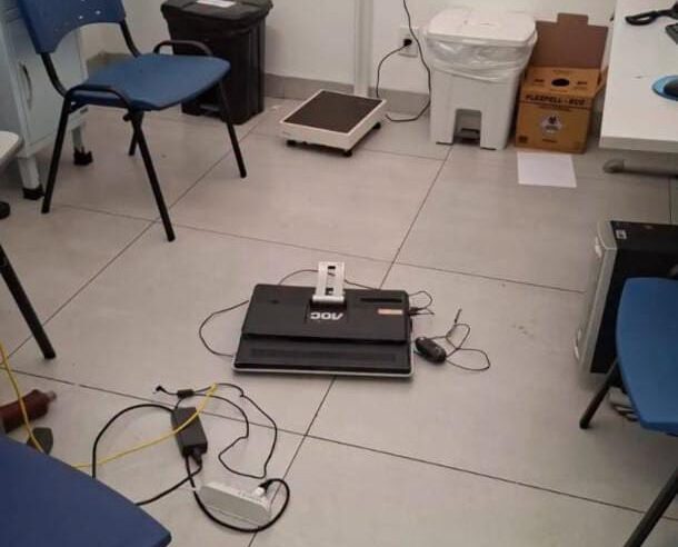 Paciente em surto danifica sala de triagem na UPA do Vale Verde