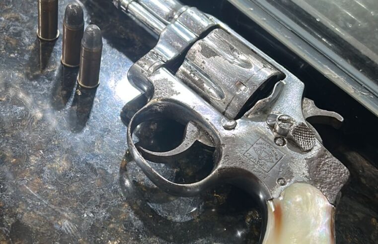 Homem é preso por porte ilegal de arma de fogo em São Carlos