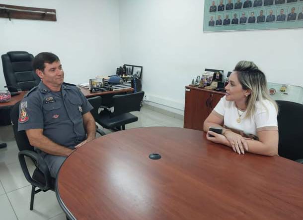 Vereadora Jaque Mota visita 38º BPM/I e discute segurança pública de Ibaté
