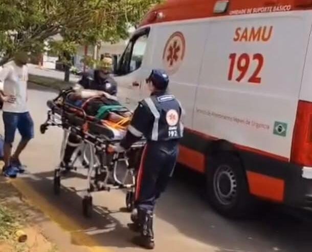 🚨 Motociclista de 22 anos fica ferido em acidente na Vila Prado, em São Carlos