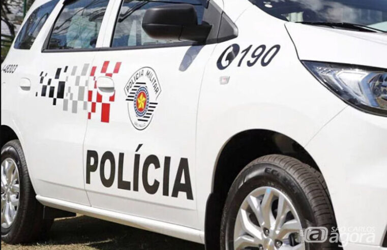 Homem tem cartões de crédito e CNH furtados após luta corporal