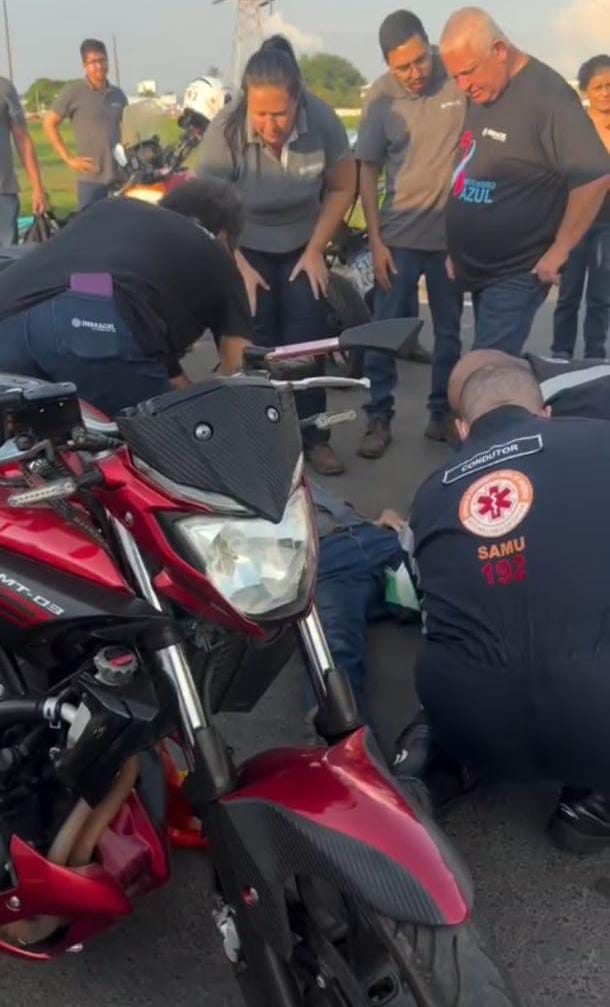 Colisão entre motocicletas mobiliza equipes do SAMU em São Carlos