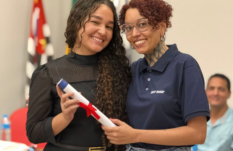 Formandos celebram conclusão do curso de Inglês oferecido em parceria entre Qualifica São Paulo, SEST/SENAT e Prefeitura de Ibaté