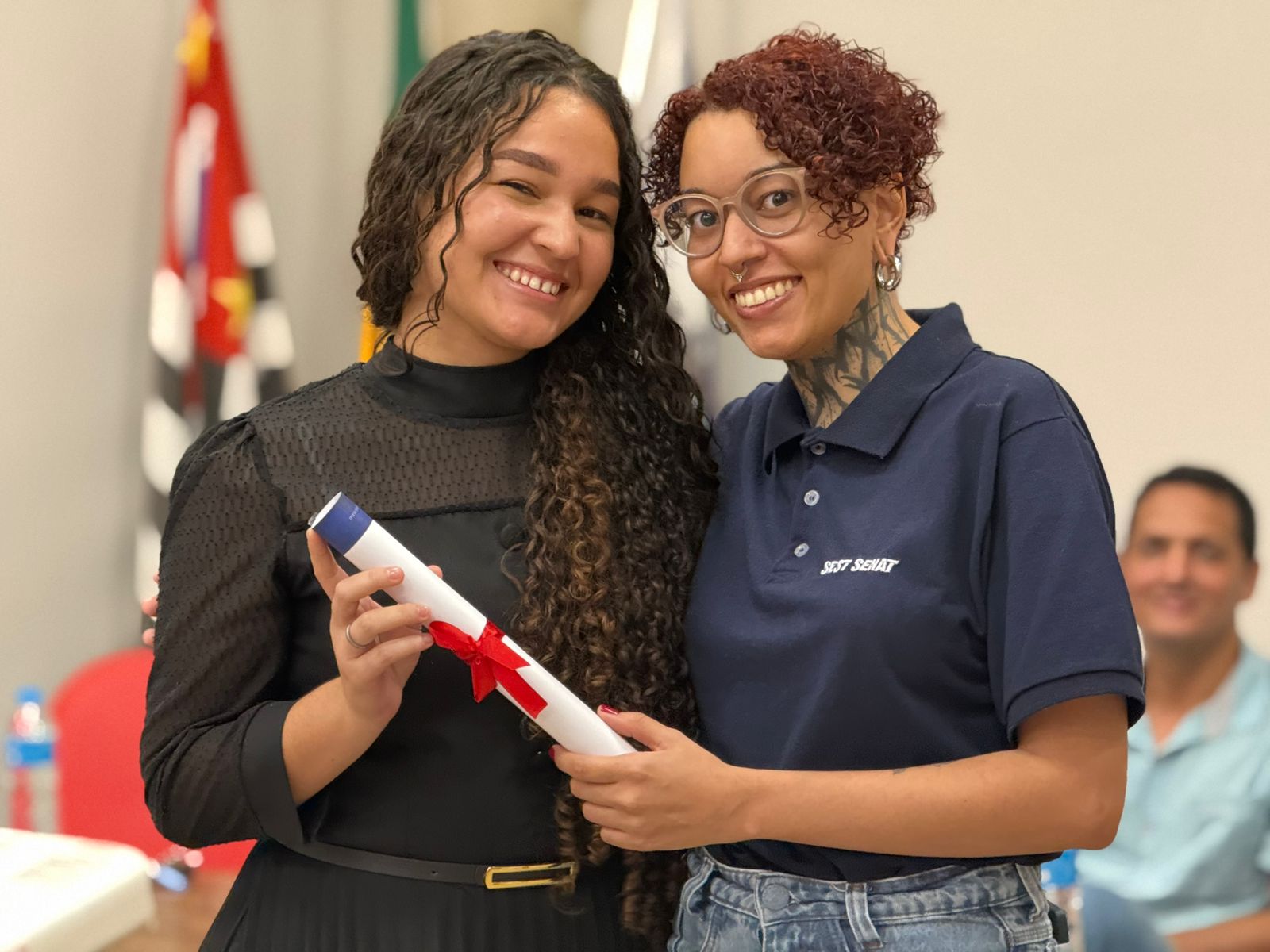Formandos celebram conclusão do curso de Inglês oferecido em parceria entre Qualifica São Paulo, SEST/SENAT e Prefeitura de Ibaté