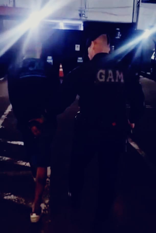 GAM captura condenado por furto durante patrulhamento na Vila São José, em São Carlos