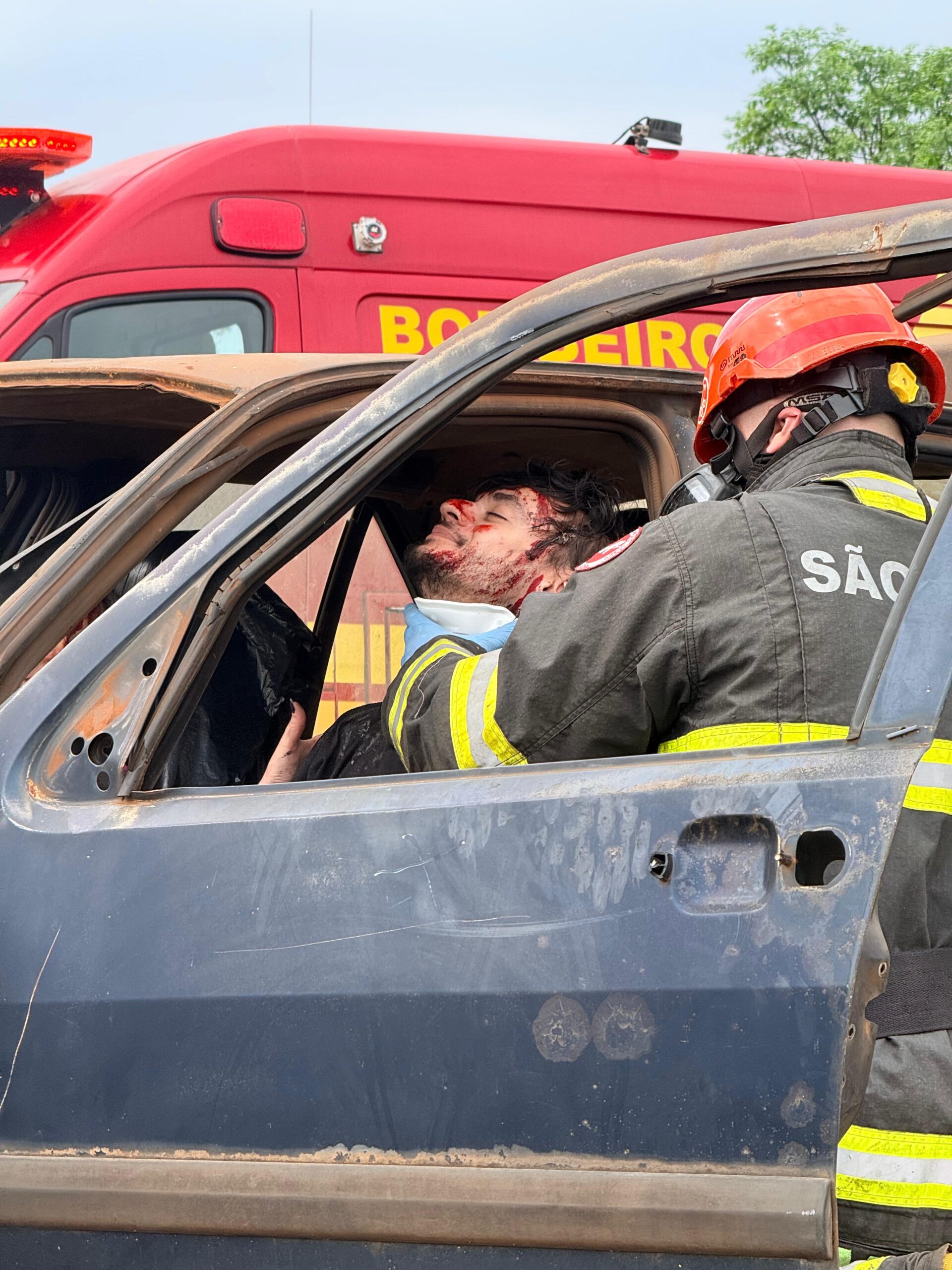 📍 Defesa Civil de Ibaté participa de simulado de acidente com produtos perigosos em Araraquara