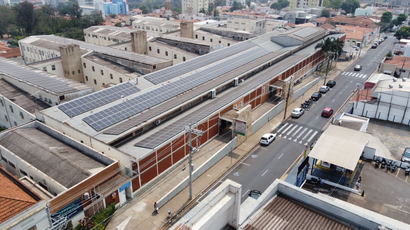 Santa Casa de São Carlos realiza simulado de atendimento a vítimas de acidente aéreo