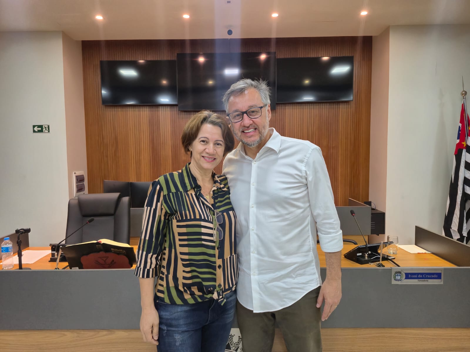 Deputado João Cury se compromete a resolver problema de drenagem no Jardim Cruzado junto com a vereadora Ivani