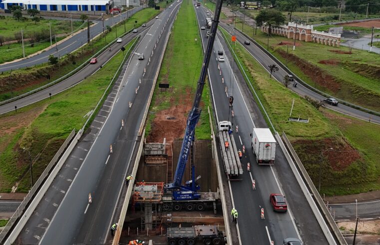 Operação de lançamento de vigas na SP-310 é concluída e tráfego é liberado em São Carlos