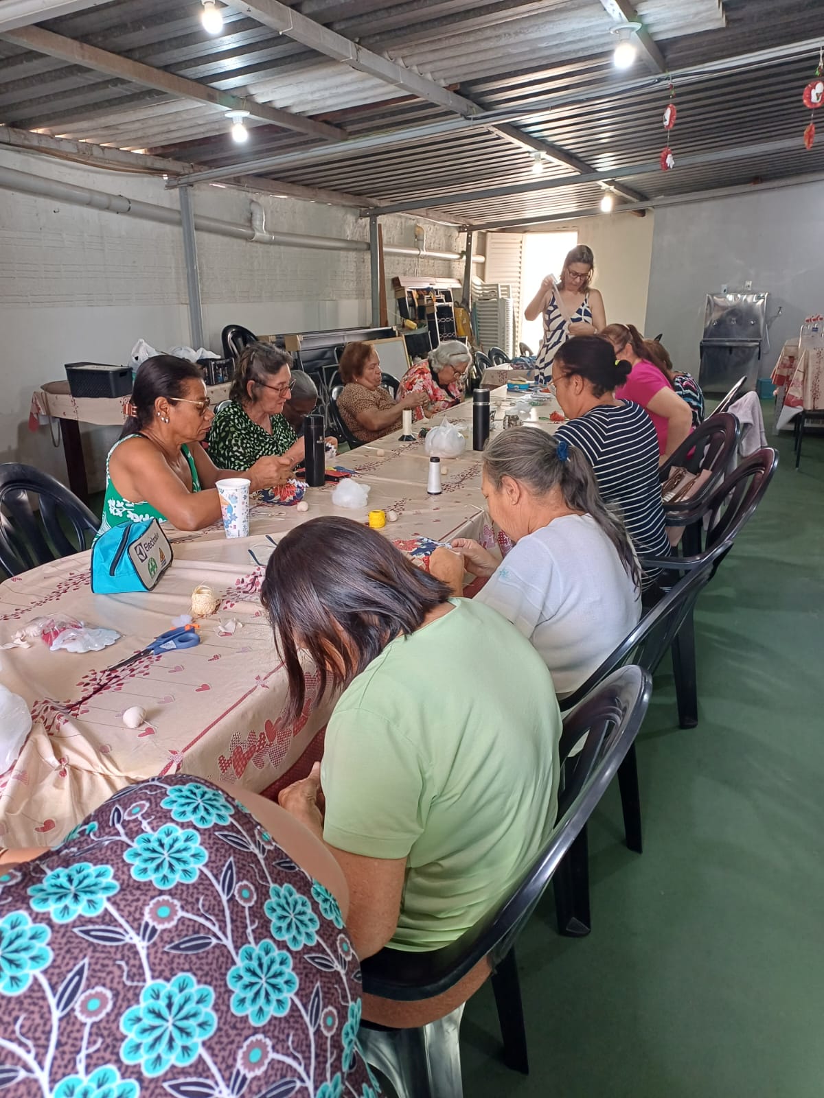 💛 Quando o amor ao próximo se transforma em ação, a vida ganha mais sentido. 💛