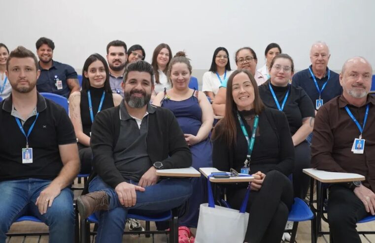 Ao longo do mês de novembro, a Santa Casa de São Carlos celebrou com profundo reconhecimento as profissões homenageadas neste período: os profissionais da Radioterapia, da Qualidade e da Engenharia do Trabalho. Cada uma dessas equipes desempenha um papel indispensável na rotina do hospital, contribuindo direta e silenciosamente para o cuidado humanizado, a segurança e a excelência nos serviços prestados à comunidade.