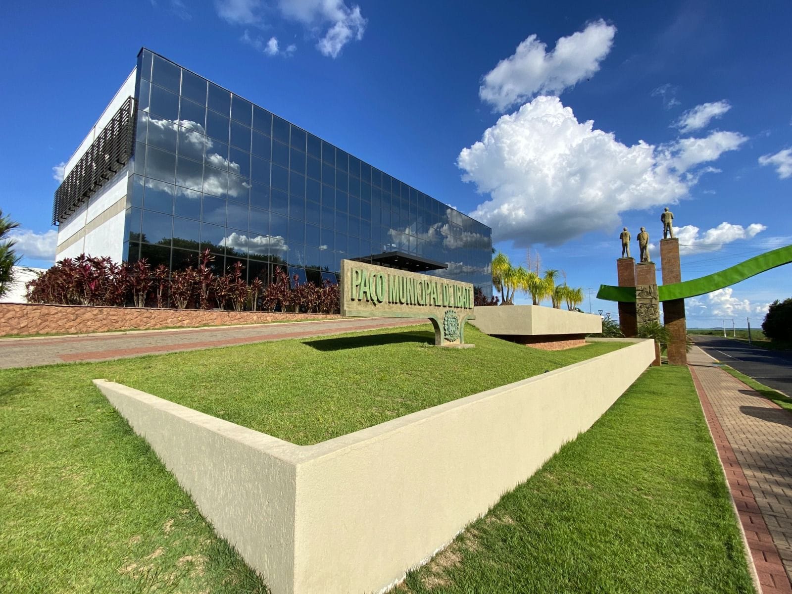 Prefeitura de Ibaté divulga funcionamento dos serviços durante o recesso de final de ano