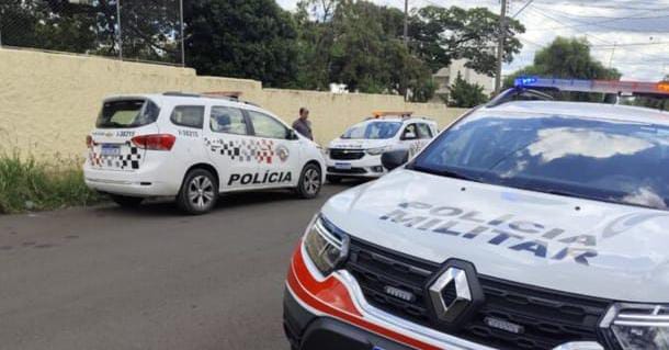 Dupla é flagrada furtando bicicleta elétrica em residência no Jardim Lutfalla, em São Carlos
