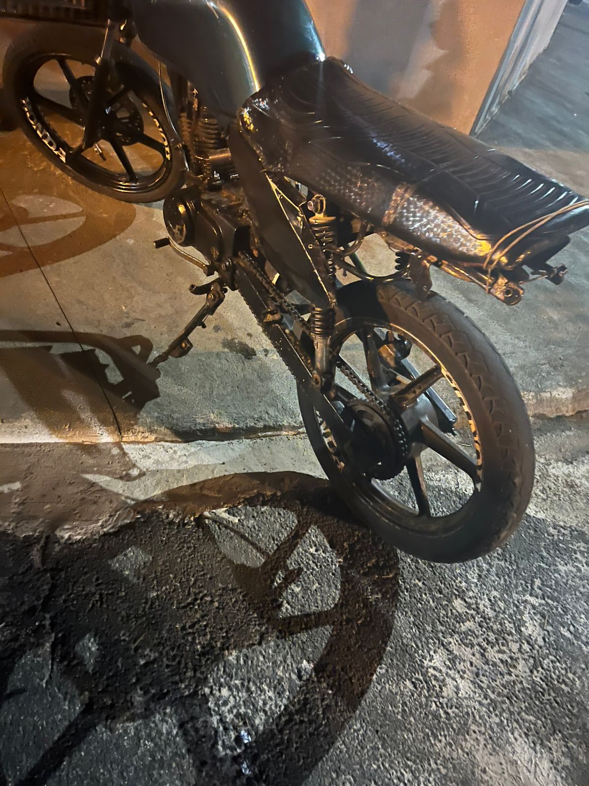 Motocicleta furtada é localizada pela PM em Ibaté