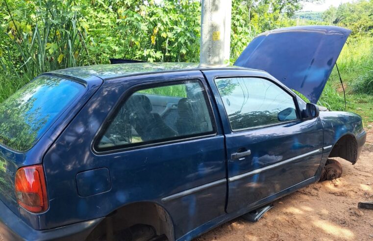 🚨 Denúncia ao 153 leva GM a localizar carro depenado em estrada de São Carlos