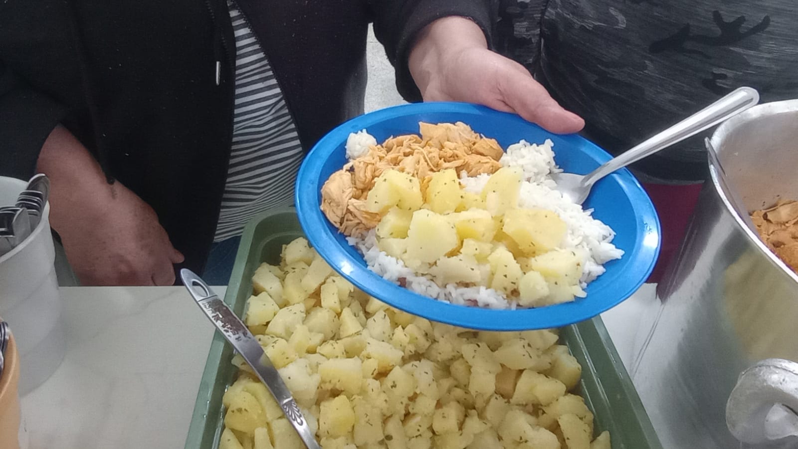 Prefeitura de Ibaté oferece alimentação escolar durante o recesso com o projeto Merenda nas Férias