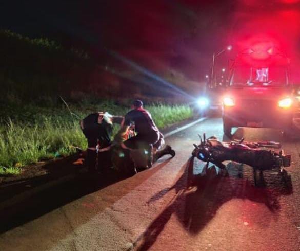 Entregador fica gravemente ferido após colisão com ciclista na Rodovia Washington Luís, em São Carlos