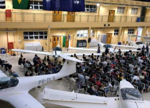 IFSP abre inscrições para curso técnico em Manutenção Aeronáutica voltado a mulheres de baixa renda