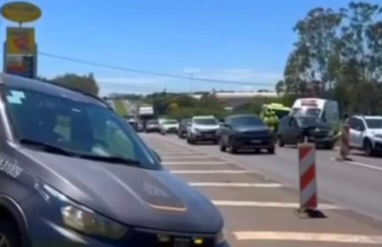 Engavetamento é registrado na Rodovia Washington Luís em São Carlos