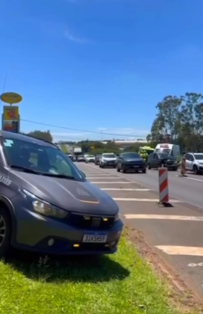 Engavetamento é registrado na Rodovia Washington Luís em São Carlos