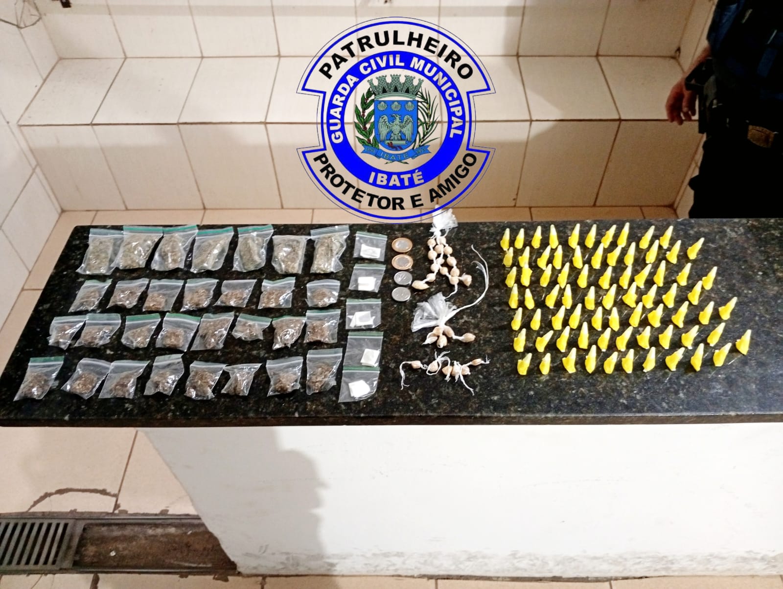 GCM apreende grande quantidade de drogas durante patrulhamento no Jardim Cruzado