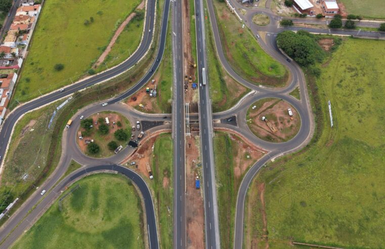 Ecovias alerta para interferências no trânsito durante obras no viaduto do Jardim Embaré