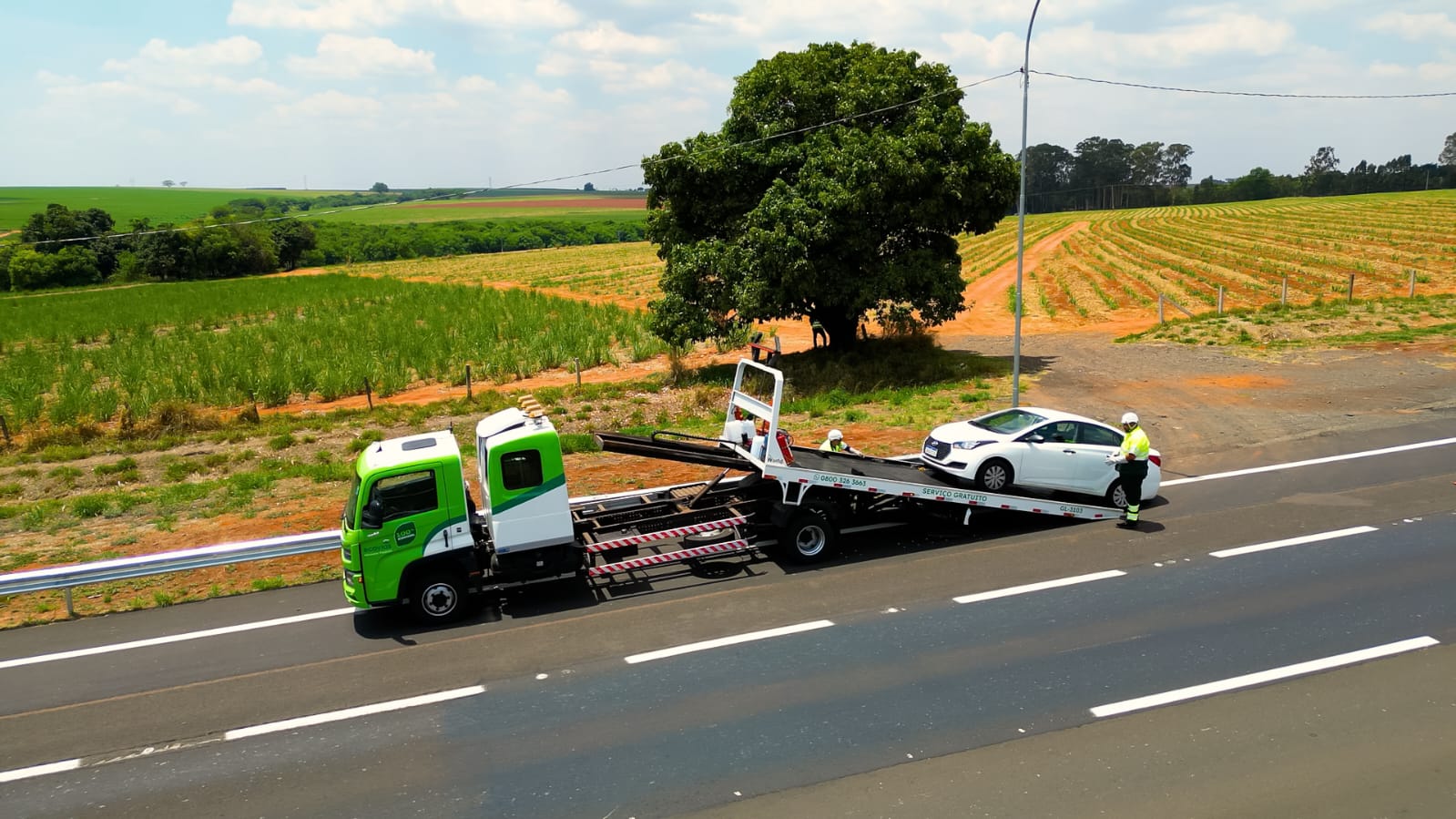 Ecovias orienta motoristas sobre cuidados redobrados no verão com calor intenso e chuvas nas rodovias