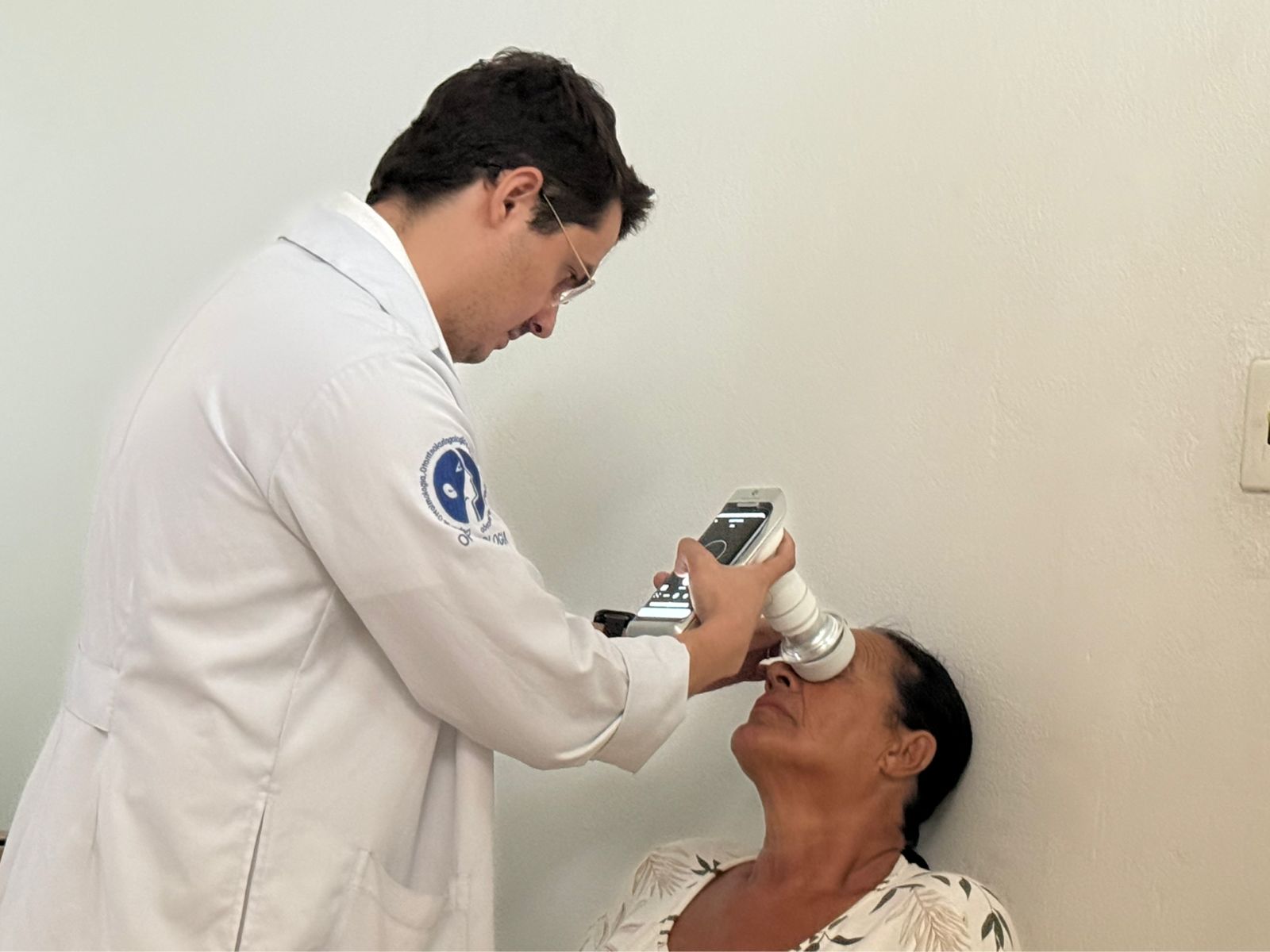 Ibaté inicia realização inédita de exames de mapeamento de retina no Hospital Municipal