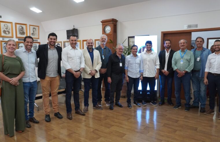 Santa Casa de São Carlos recebe visita do Deputado Federal Marcos Pereira