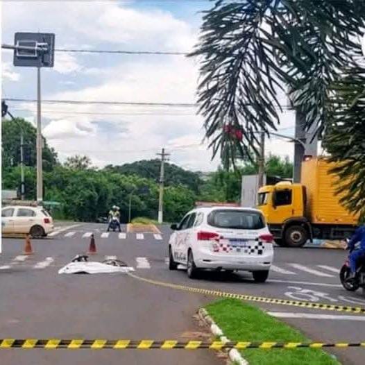 Adolescente morre após ser atropelado por ônibus em Porto Ferreira