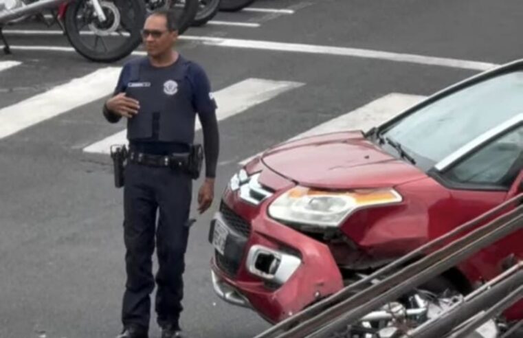 Acidente entre carro e motocicleta mobiliza GCM em cruzamento de Ibaté