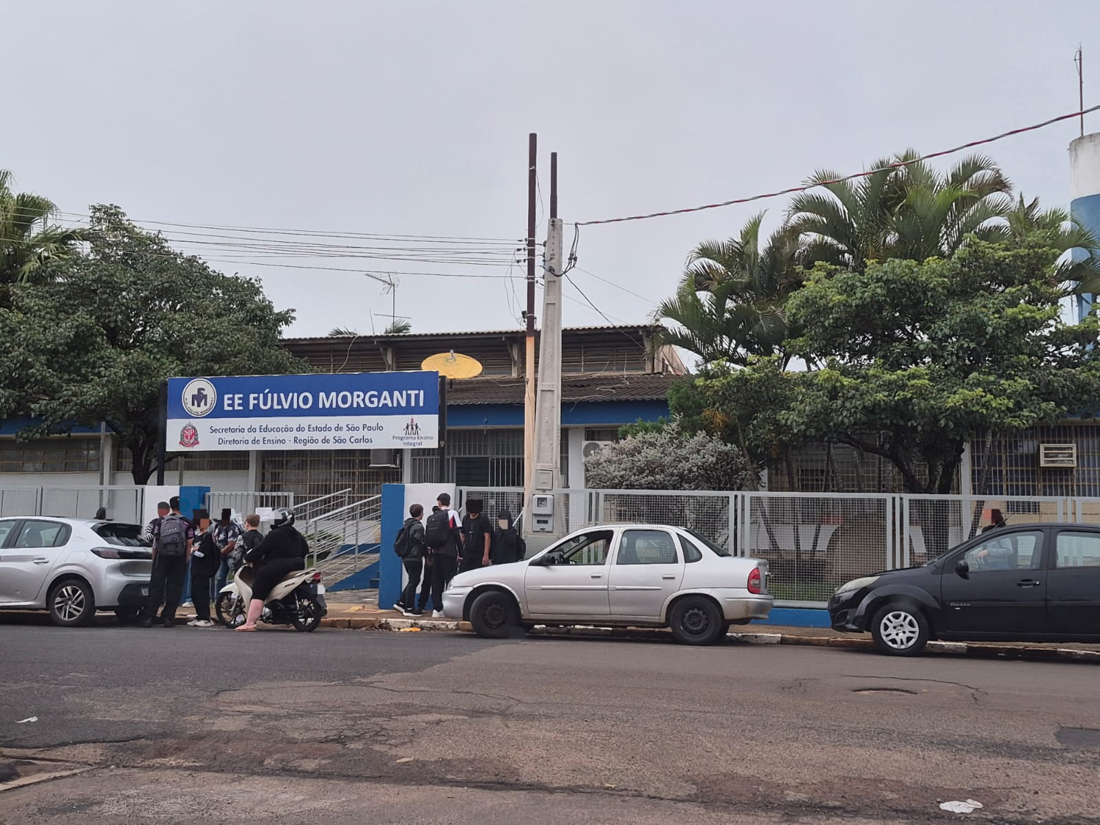 Alunos da rede estadual de ensino de Ibaté deram início ao ano letivo