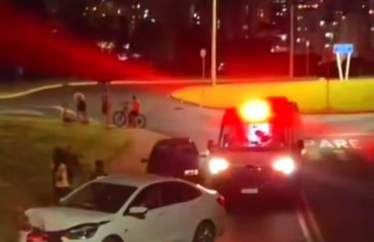 Motorista fica ferido após colidir contra pilar de pontilhão no Jardim Paulista