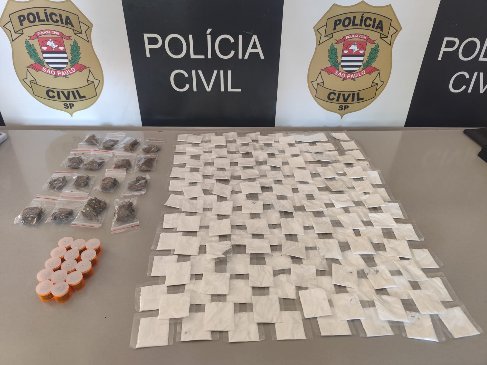 Polícia Civil realiza operação contra o tráfico, apreende drogas e prende suspeito em Ibaté