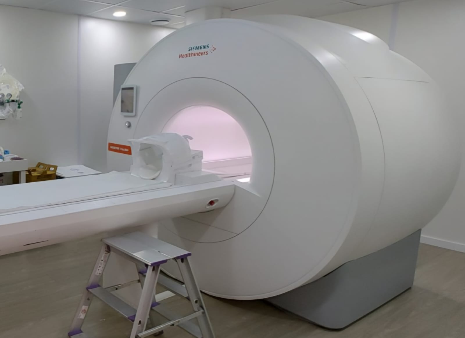 Prefeitura de Ibaté contrata clínica para zerar fila de ressonância magnética