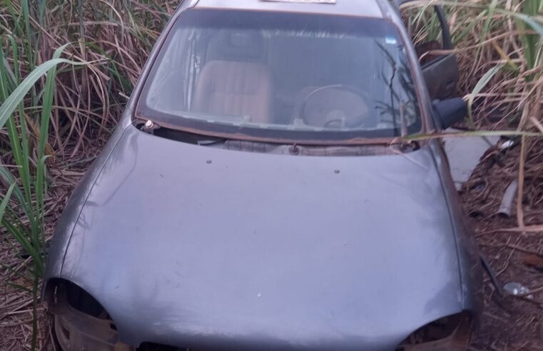 🚔 Veículo furtado é localizado em canavial na zona rural de Ibaté
