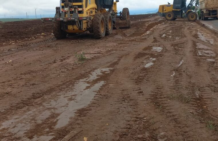 Prefeitura de Ibaté retira mais de cinco caminhões de entulho do bairro Antônio Moreira