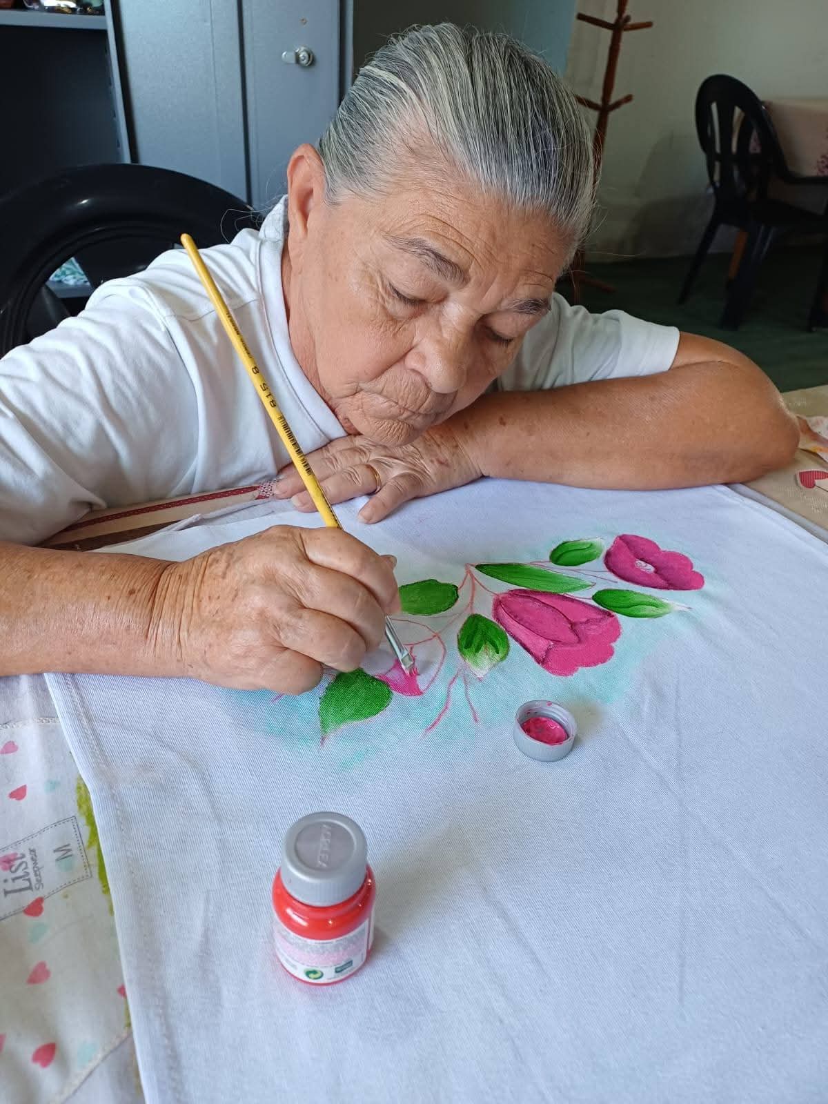 🎨💖 Tarde de criatividade na Casa do Idoso!