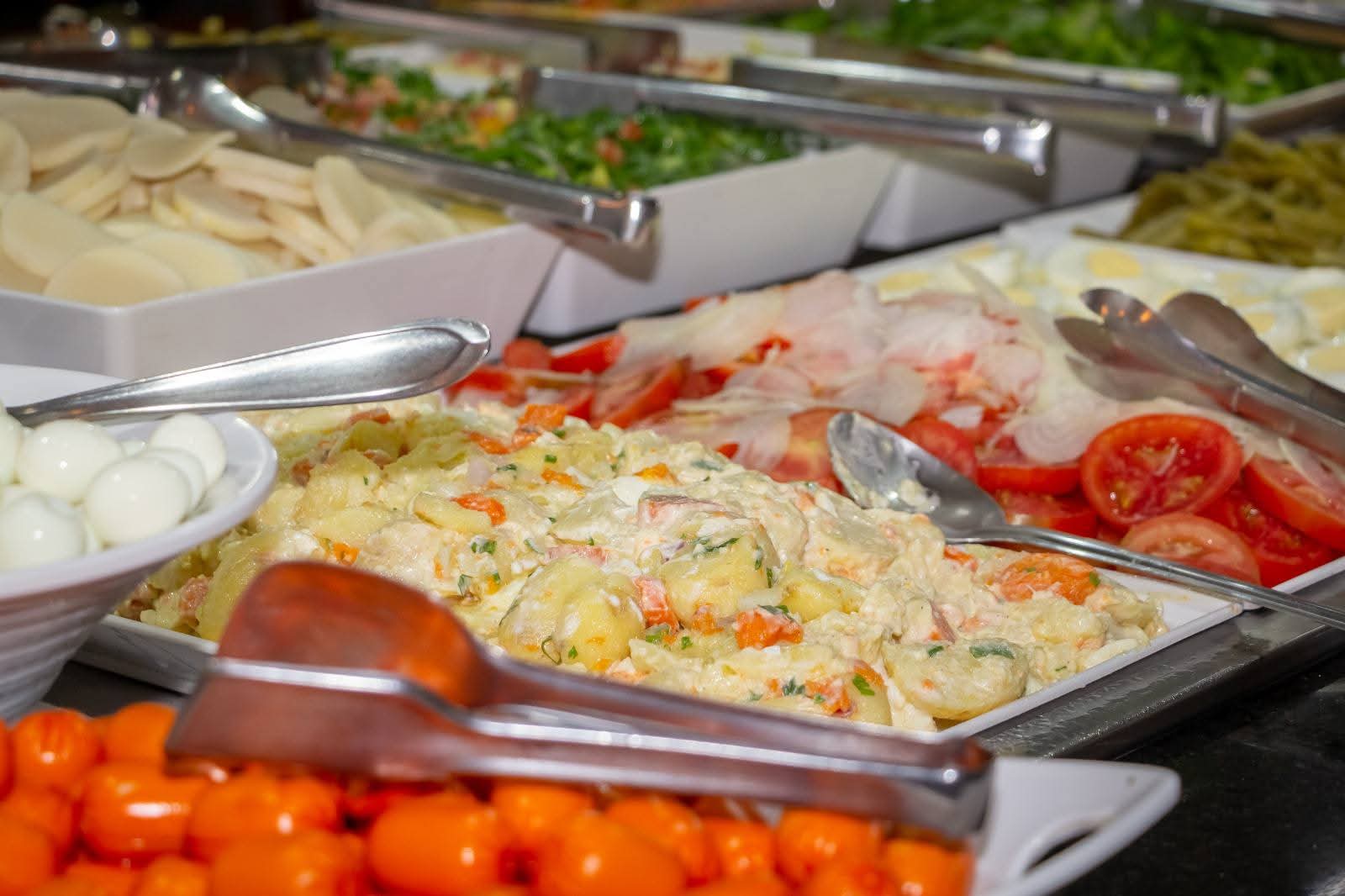 📌Sextou! 🌙🍽️ E nada melhor do que aproveitar a noite de sexta-feira com um jantar caprichado no Restaurante Planalto.