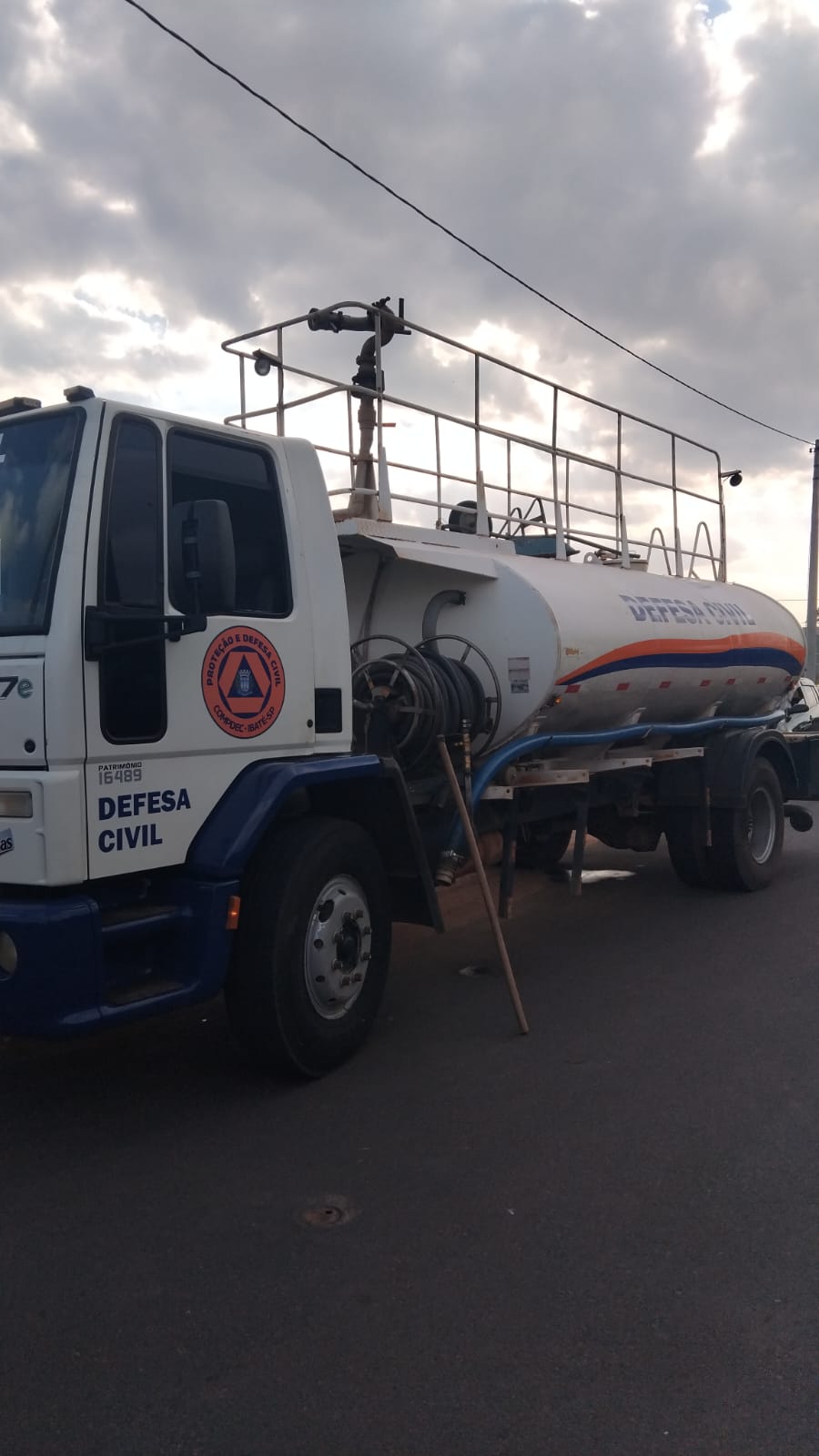 Defesa Civil alerta para risco de deslizamentos devido às fortes chuvas no litoral paulista