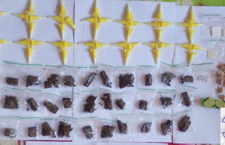 Drogas são apreendidas pela GCM em ponto conhecido por tráfico no Jardim Cruzado