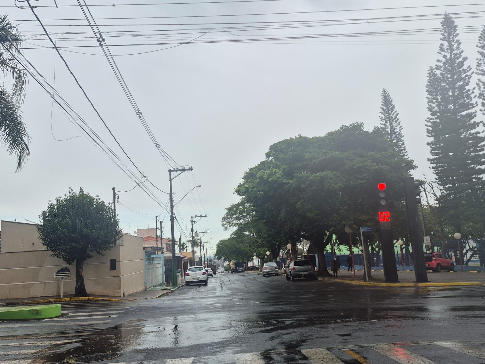 Ibaté amanhece com tempo nublado e previsão indica chuva durante o fim de semana