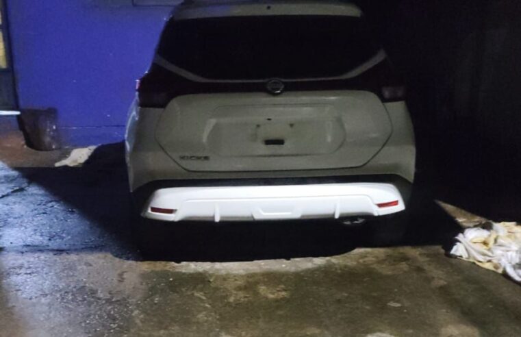 Polícia Militar localiza carro roubado escondido em residência no Jardim Zavaglia